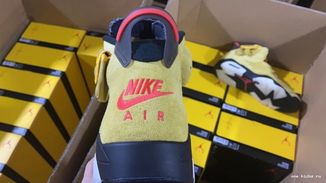 Chep Onekick CN1084-300 6 X JORDAN TRAVIS SCOTT YELLOW AIR 0811